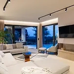 Modern Caruso With Pool In Vabriga * Tar-Vabriga