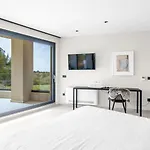 Modern Caruso With Pool In Vabriga *