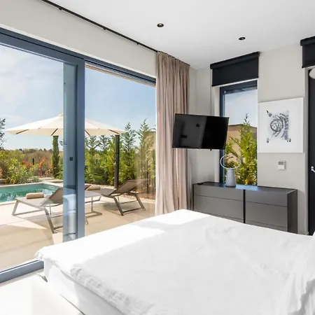 Villa Modern Caruso With Pool In Vabriga Tar-Vabriga