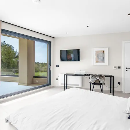 Modern Caruso With Pool In Vabriga * Tar-Vabriga