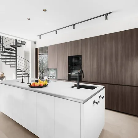 Modern Caruso With Pool In Vabriga *
