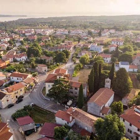 Modern Caruso With Pool In Vabriga Villa Tar-Vabriga