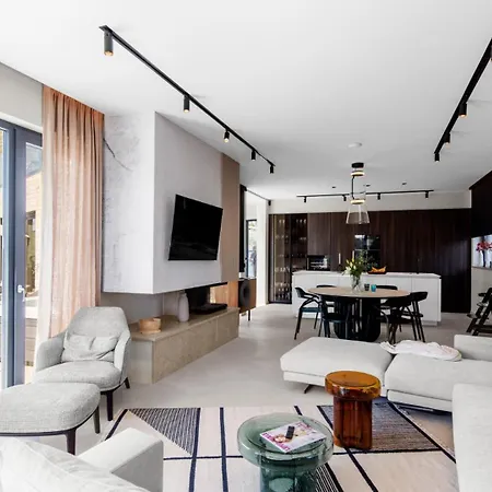 Modern Caruso With Pool In Vabriga *