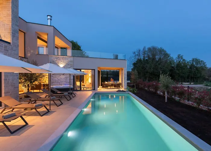 Modern Caruso With Pool In Vabriga Villa Tar-Vabriga