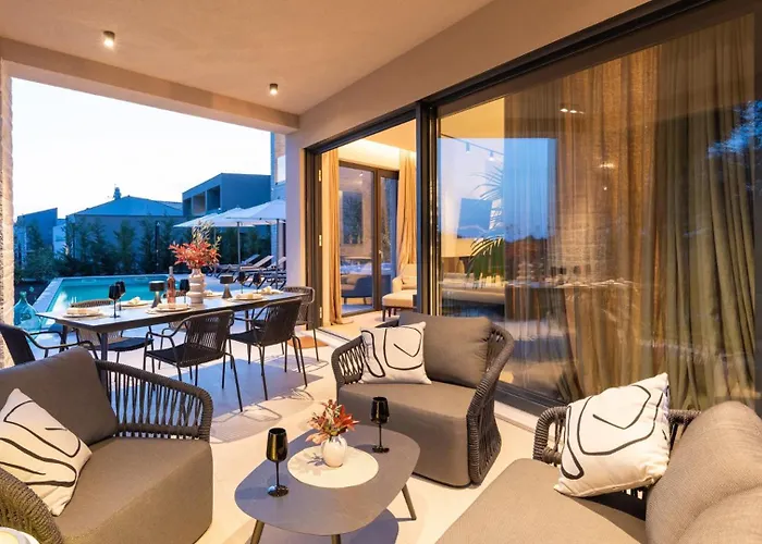 Modern Caruso With Pool In Vabriga Villa *