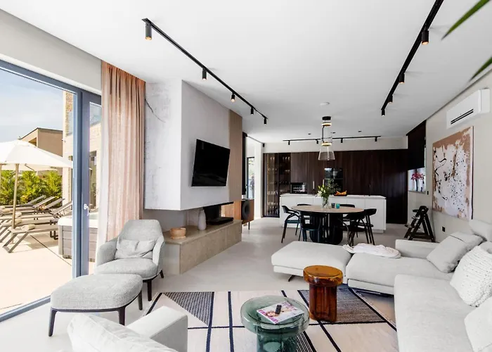 Modern Caruso With Pool In Vabriga *